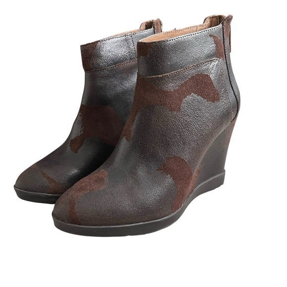 Donald J. Pliner Chez Vintage  Brown Suede Leather Wedge Ankle Boots Women’s 8 - Picture 1 of 8